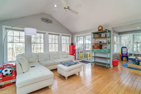 7 Ambler Way Durham NH 03824