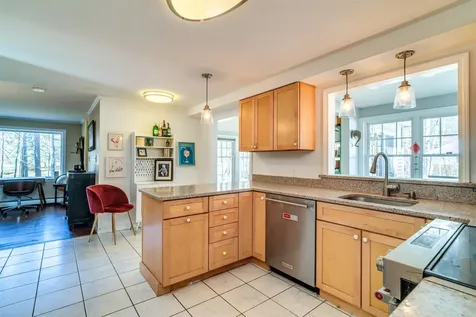 7 Ambler Way Durham NH 03824