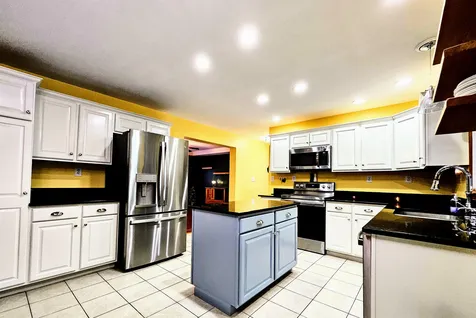 26 Red Oak Drive Keene NH 03431