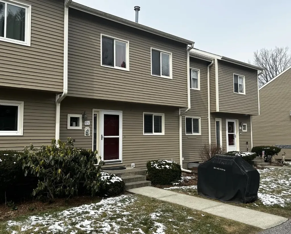 E13 Stonehedge Drive South Burlington VT 05403