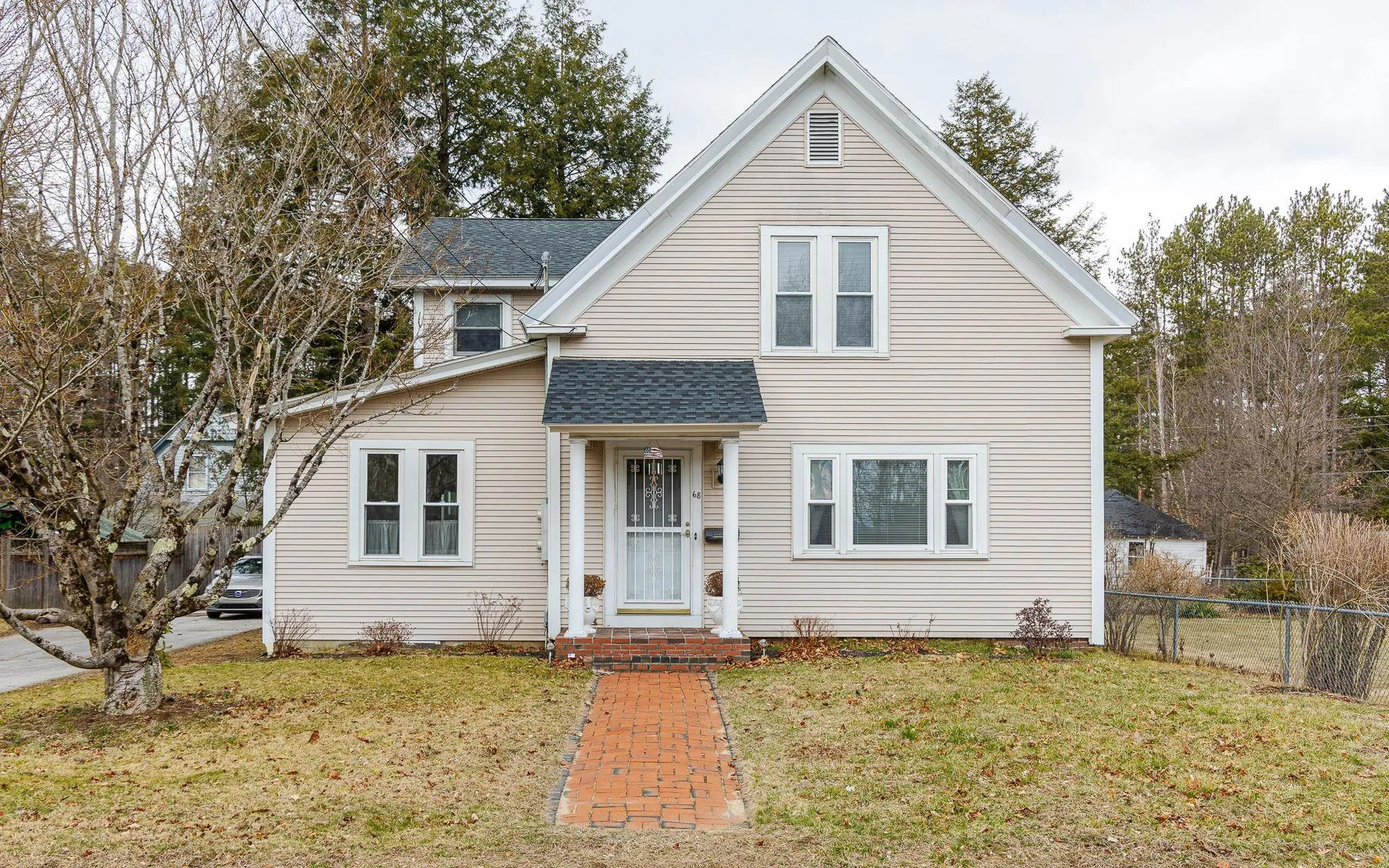 68 Pine Avenue Keene NH 03431
