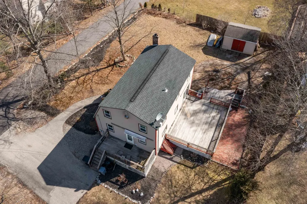8 Edwards Street Salem NH 03079
