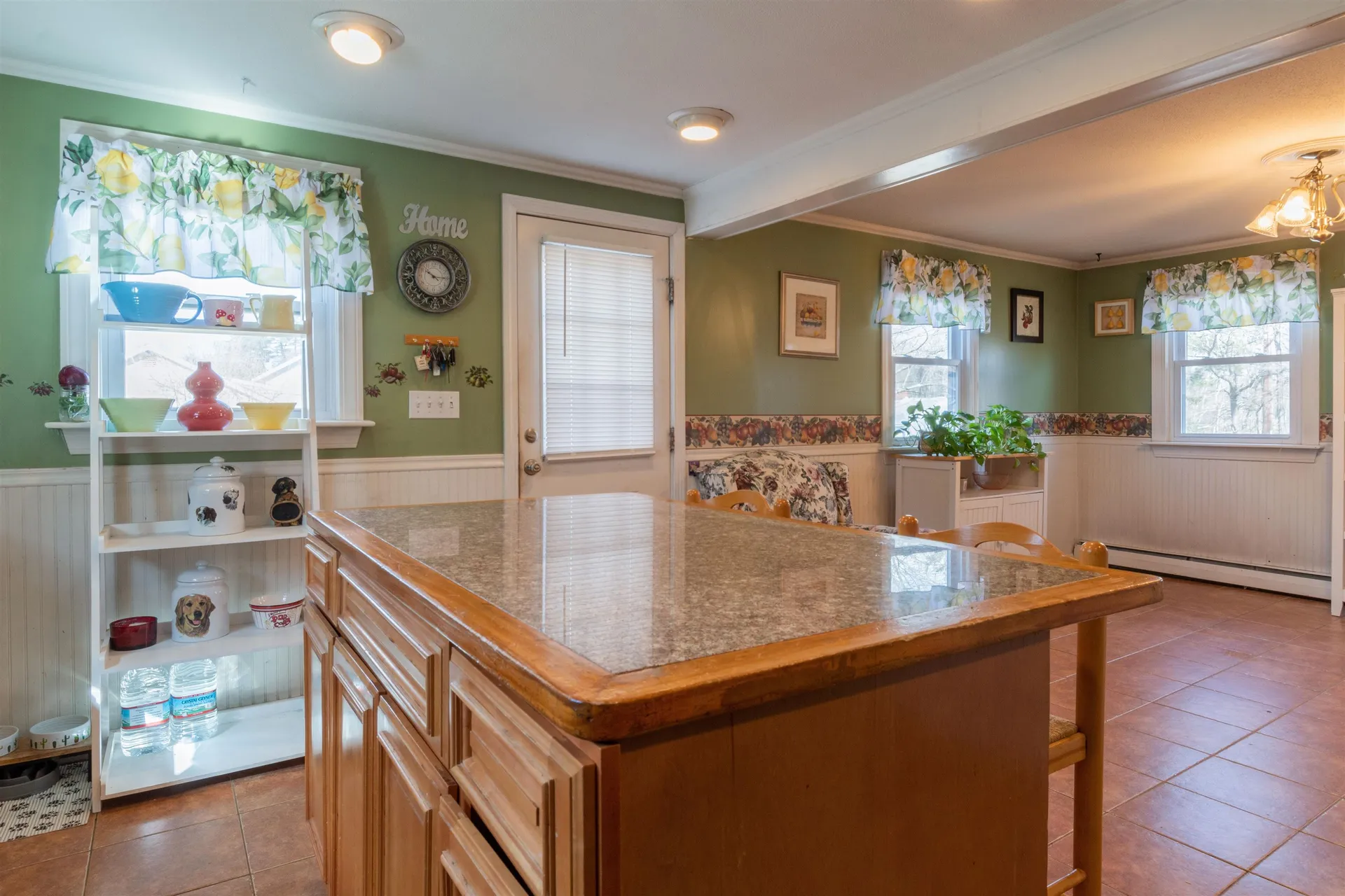 8 Edwards Street Salem NH 03079
