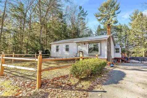 11 Hastings Circle Hinsdale NH 03451