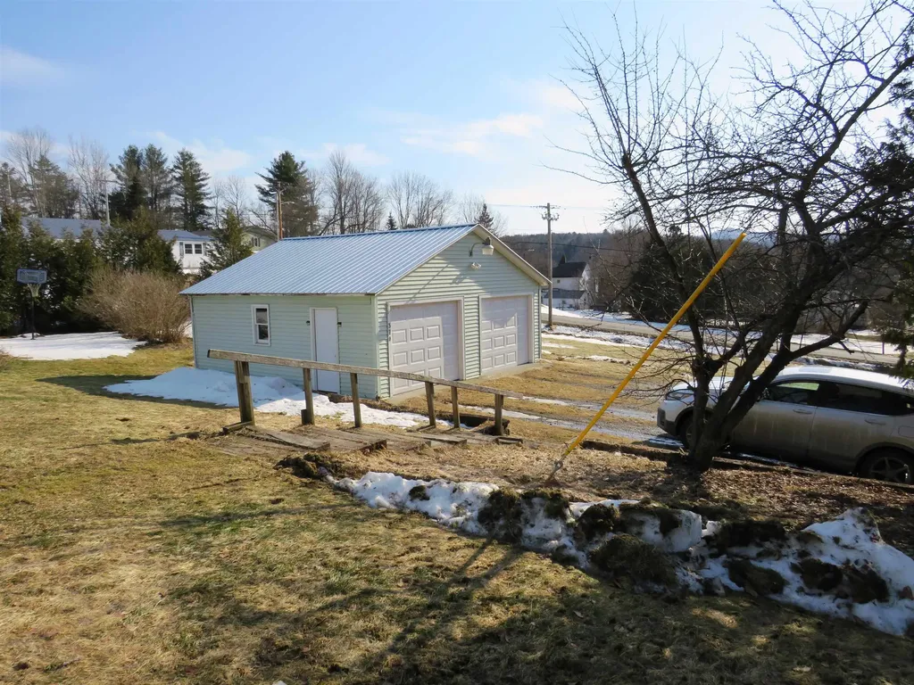 370 N-main Street Hardwick VT 05843