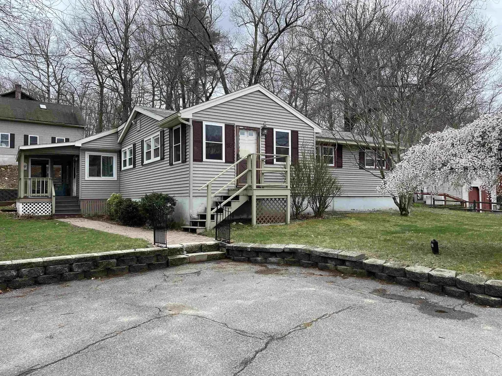 86 Shore Drive Salem NH 03079