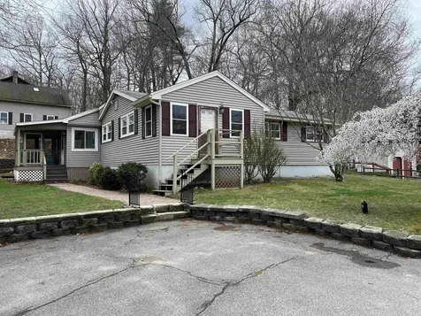 86 Shore Drive Salem NH 03079