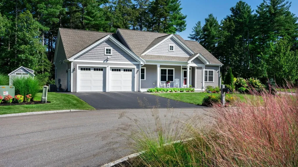 14 Serenity Lane Nashua NH 03062