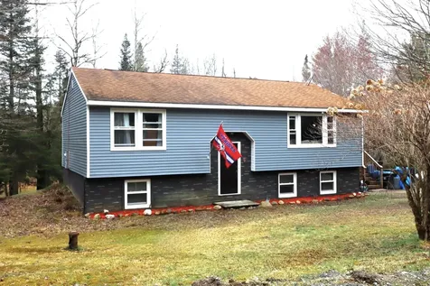 9 Moose Road Jefferson NH 03583