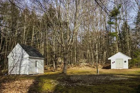17 Woodland Drive Weare NH 03281