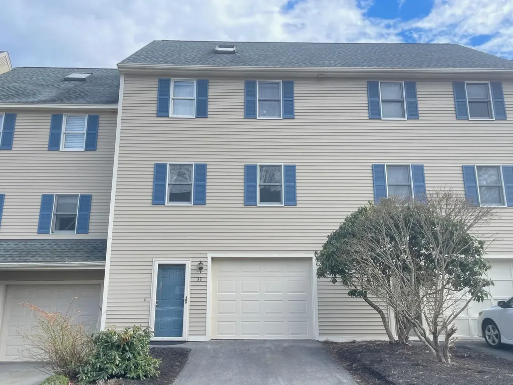 33 Fords Landing Drive Dover NH 03820