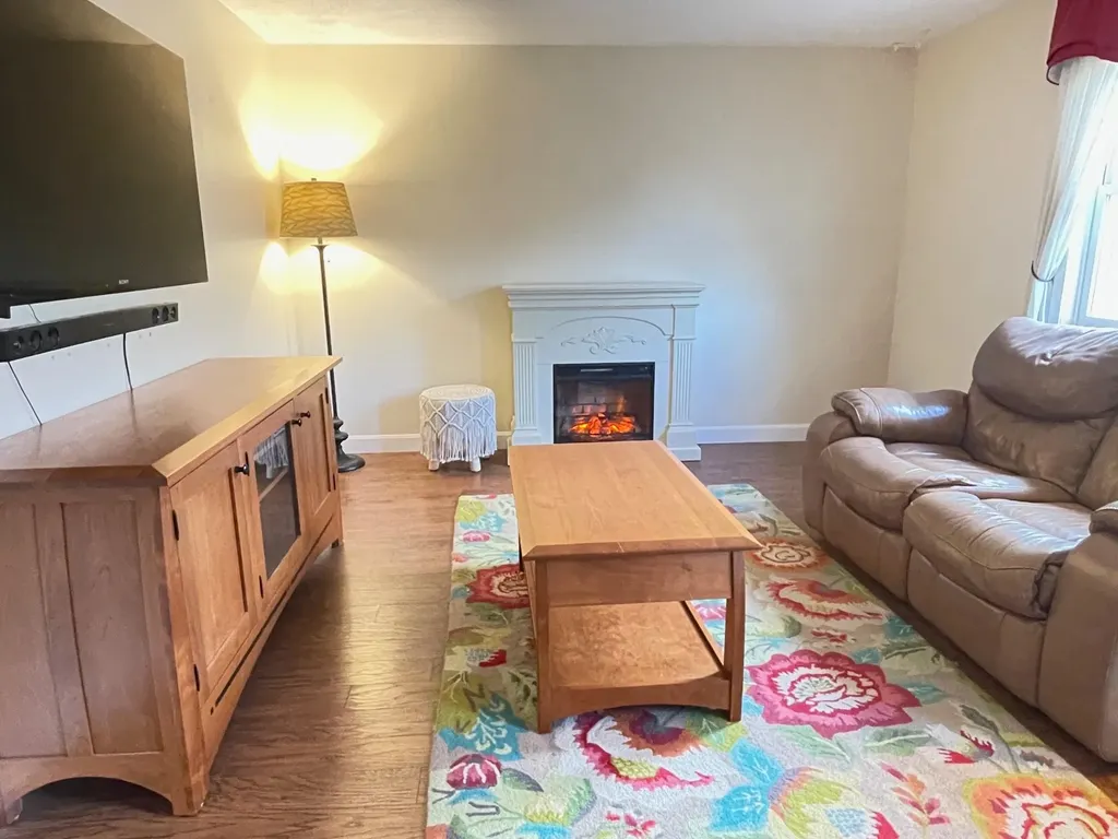 33 Fords Landing Drive Dover NH 03820
