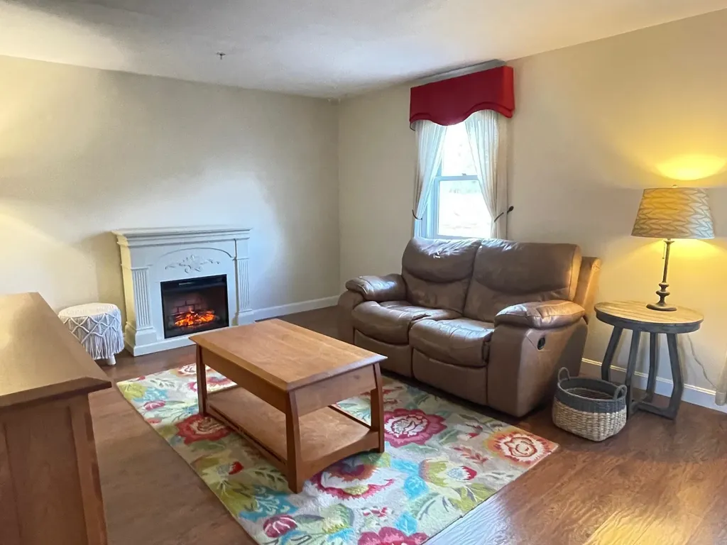 33 Fords Landing Drive Dover NH 03820