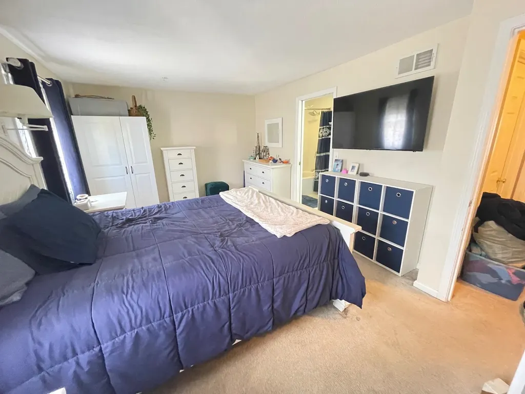 33 Fords Landing Drive Dover NH 03820