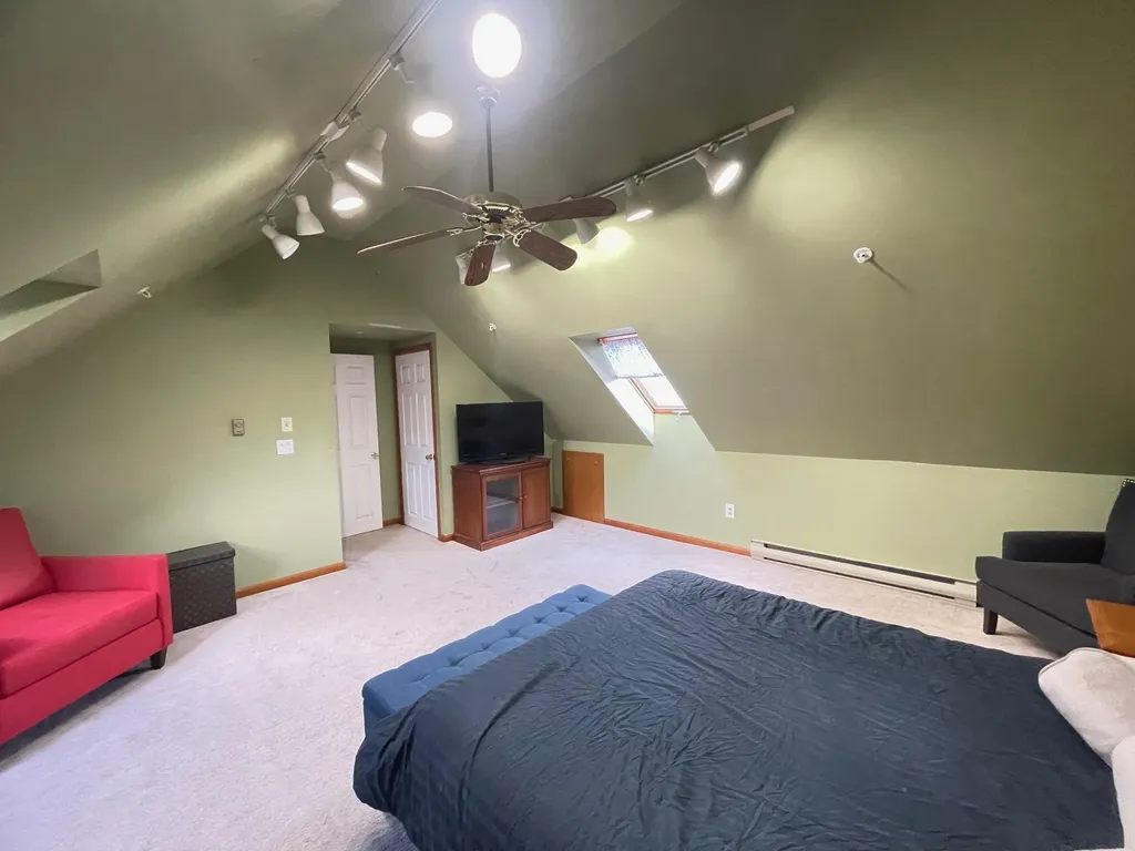 33 Fords Landing Drive Dover NH 03820