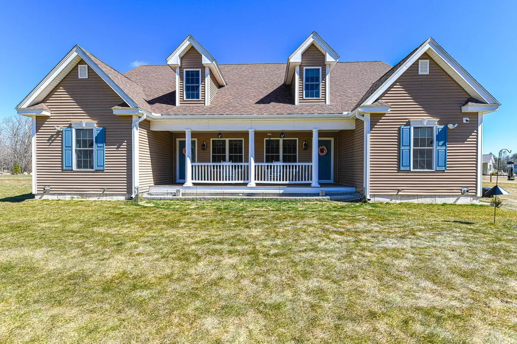 8 Batchelder Road Loudon NH 03307