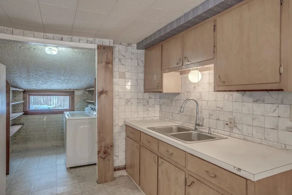 3 Grady Hill Road Goffstown NH 03045