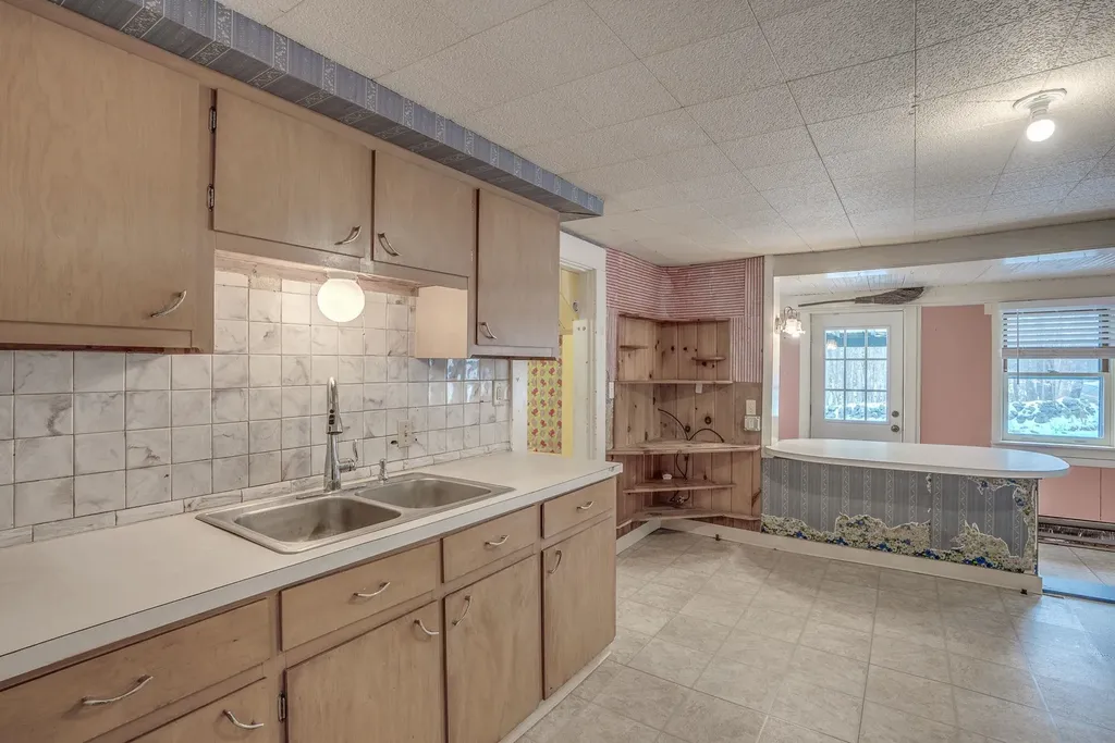 3 Grady Hill Road Goffstown NH 03045