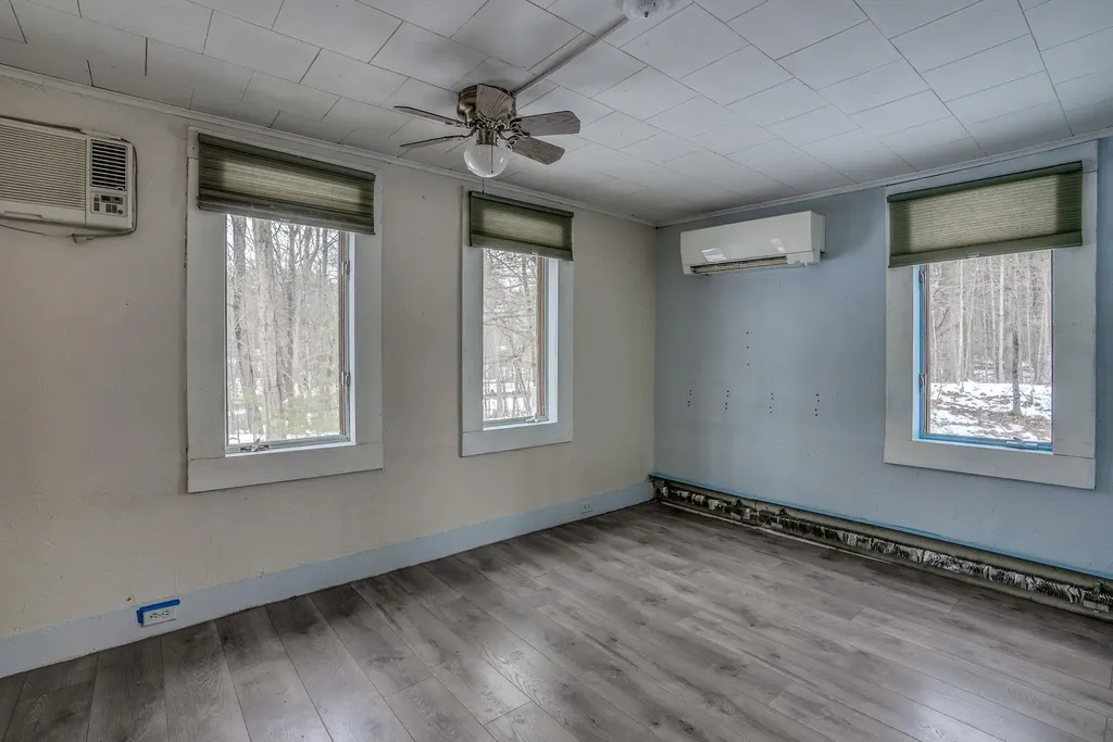 3 Grady Hill Road Goffstown NH 03045