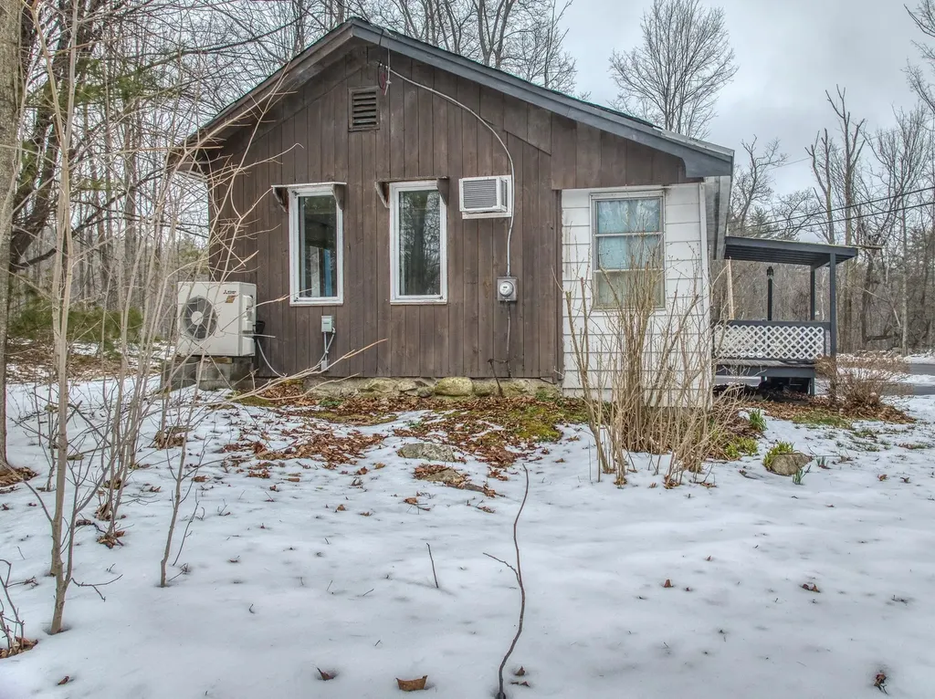 3 Grady Hill Road Goffstown NH 03045