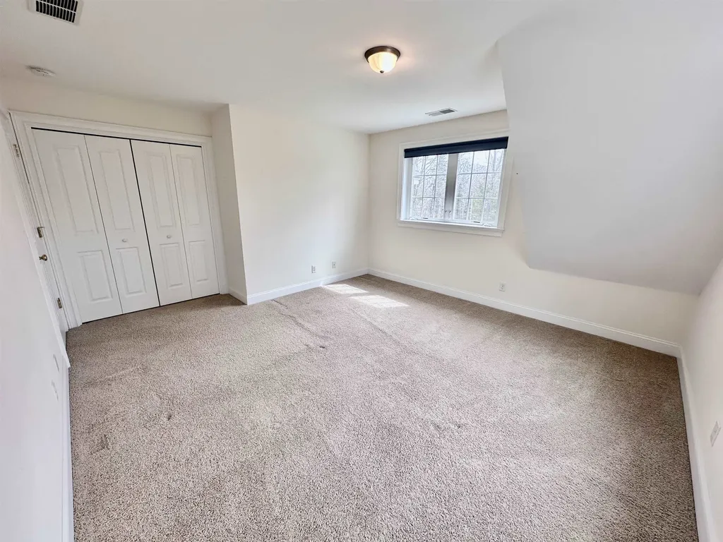 4 Gerrior Drive Nottingham NH 03290