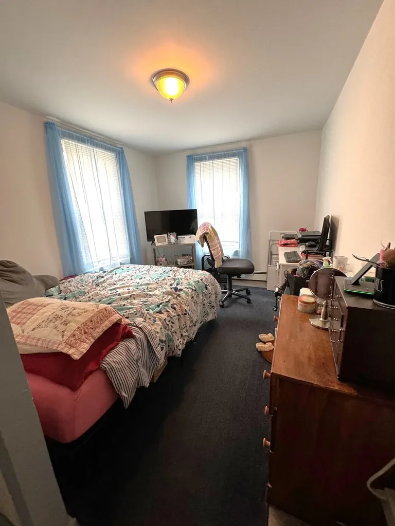 24 High Street Claremont NH 03743