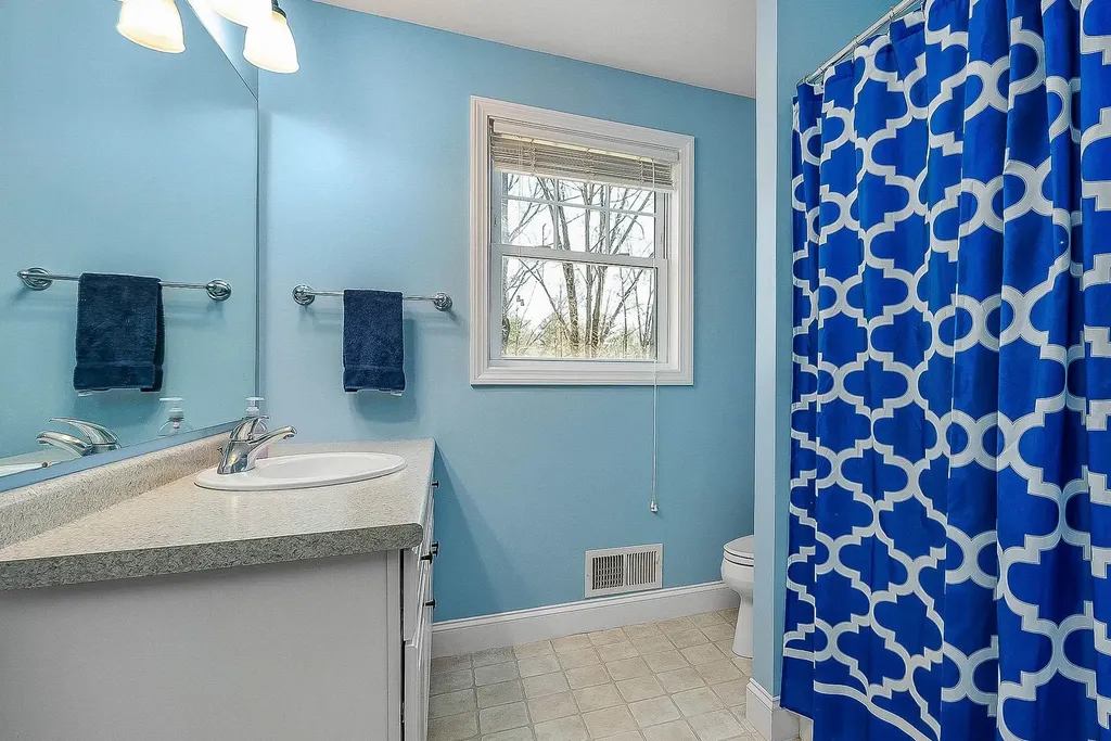 19 Lucy Court Dover NH 03820