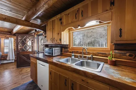 44 Putnam Drive Bristol NH 03222