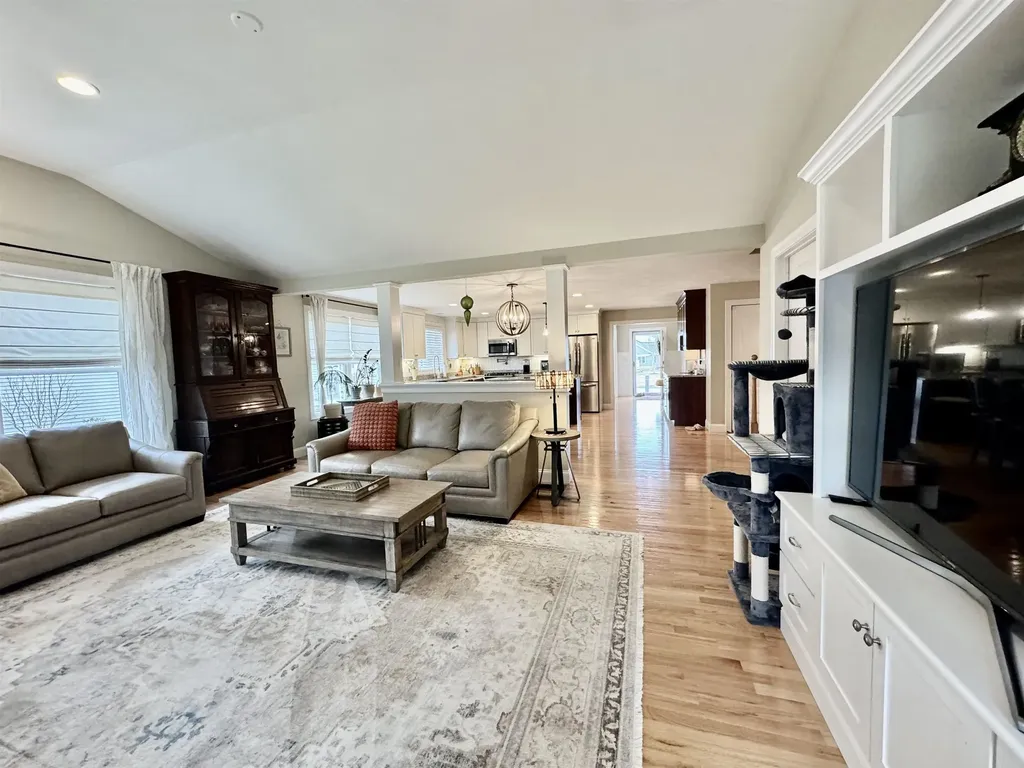 21 Sierra Hill Drive Dover NH 03820