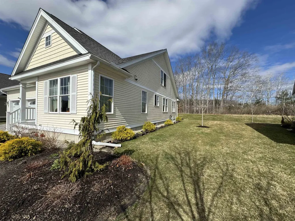 21 Sierra Hill Drive Dover NH 03820