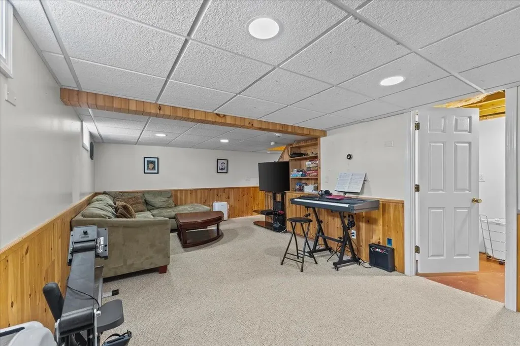 44 James Avenue Burlington VT 05408