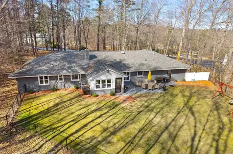 8 Roblin Road Bedford NH 03110