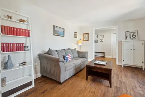 8 Roblin Road Bedford NH 03110
