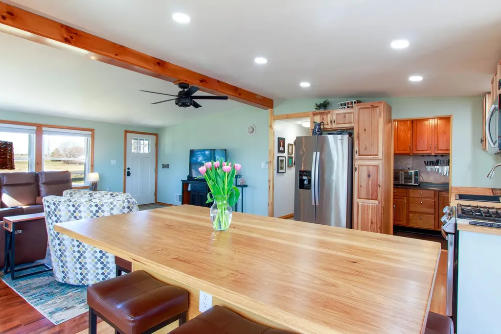 4 Tebeau Terrace Grand Isle VT 05458