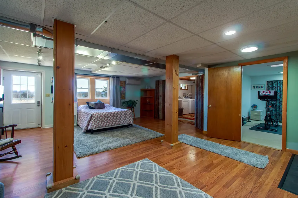 4 Tebeau Terrace Grand Isle VT 05458