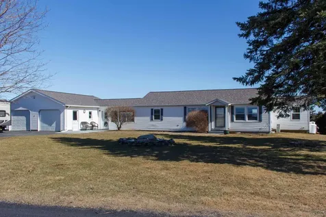 4 Tebeau Terrace Grand Isle VT 05458