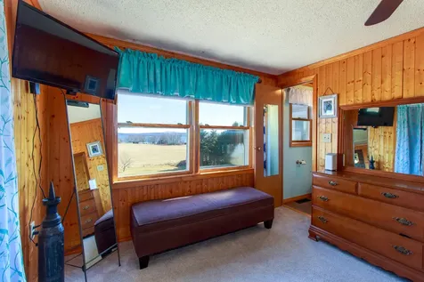 4 Tebeau Terrace Grand Isle VT 05458
