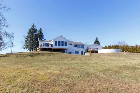 4 Tebeau Terrace Grand Isle VT 05458