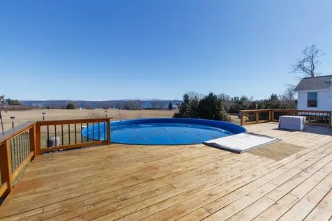 4 Tebeau Terrace Grand Isle VT 05458