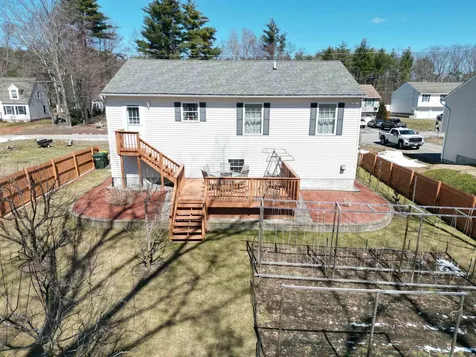 295 Pine Street Laconia NH 03246