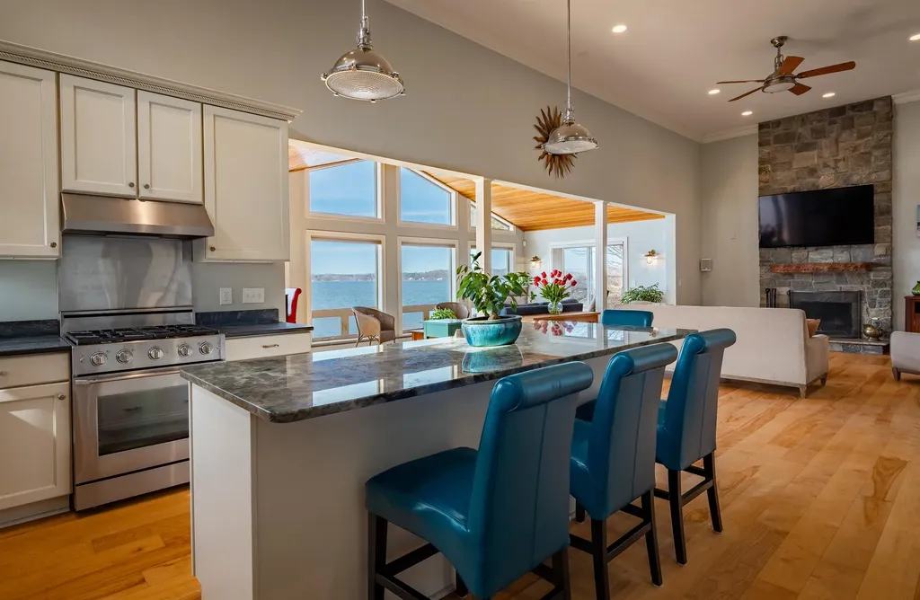 161 Goodsell Point Colchester VT 05446