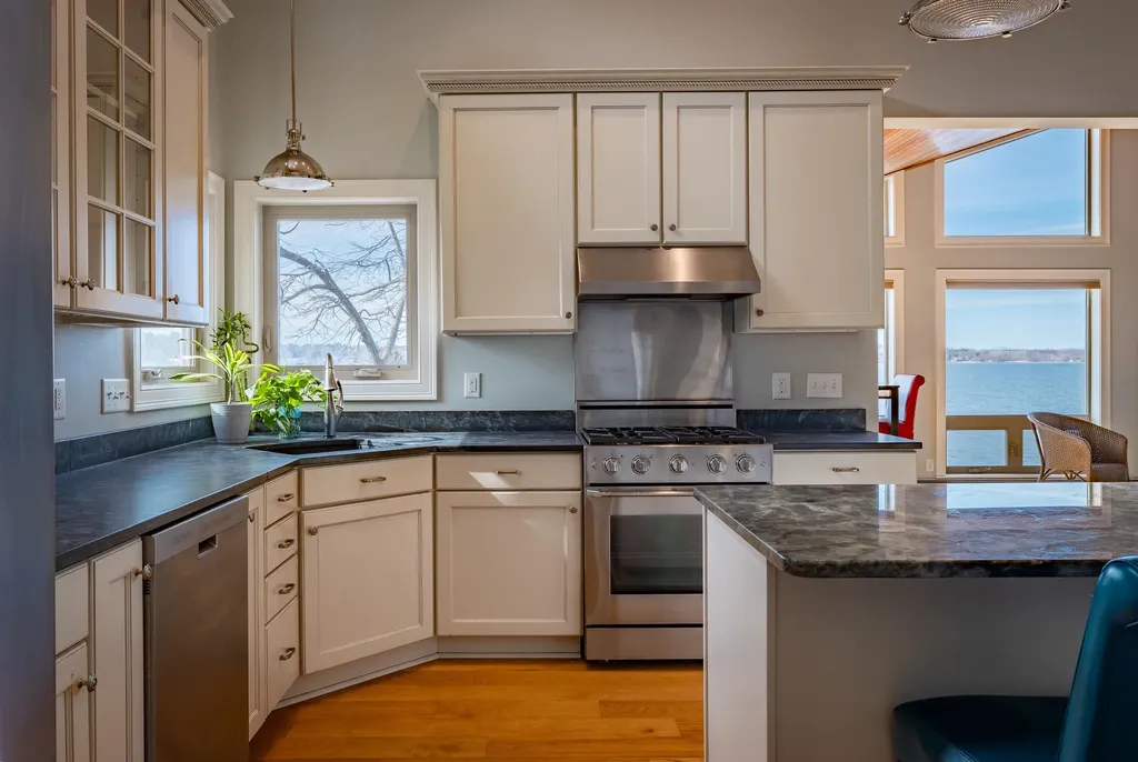 161 Goodsell Point Colchester VT 05446