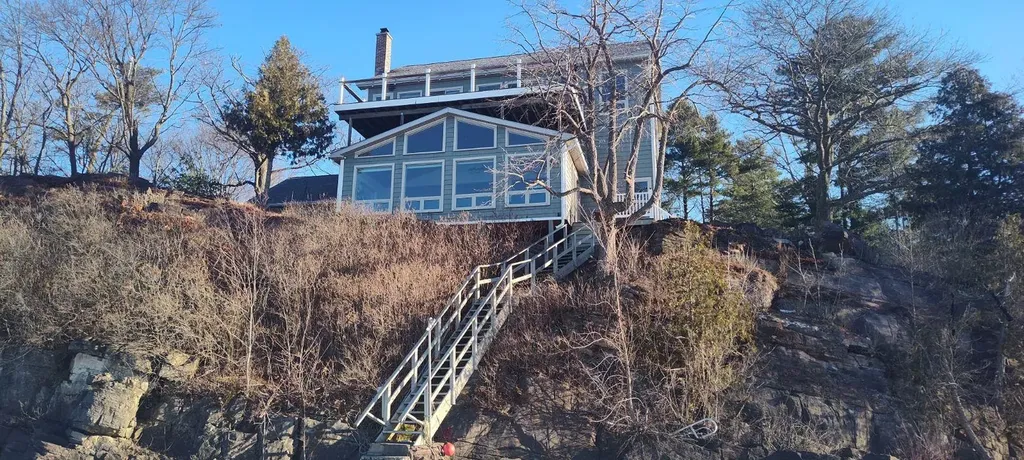 161 Goodsell Point Colchester VT 05446