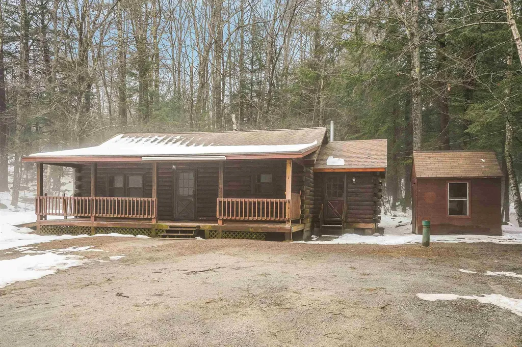 30 Old Driftway Hillsborough NH 03244