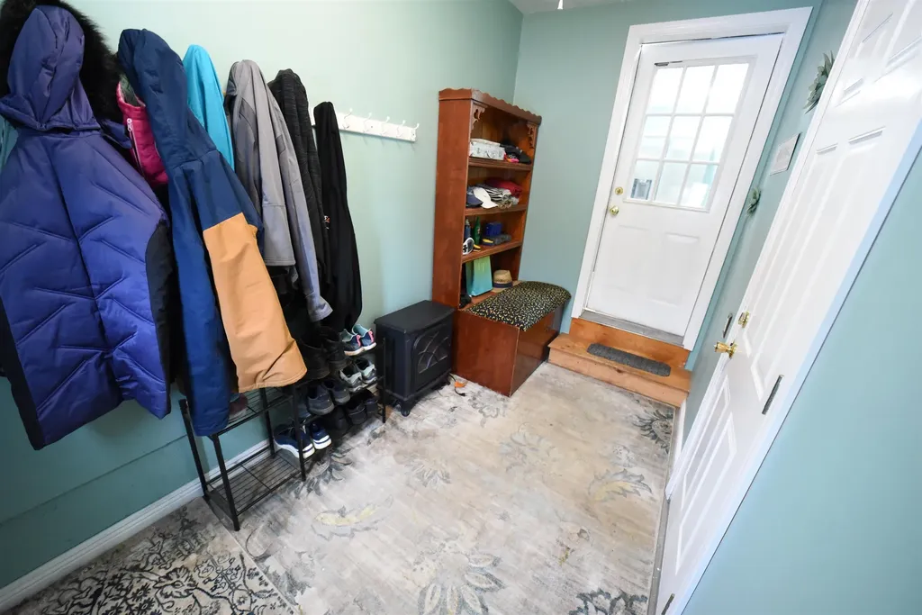 16 Pasture Drive Franklin NH 03235