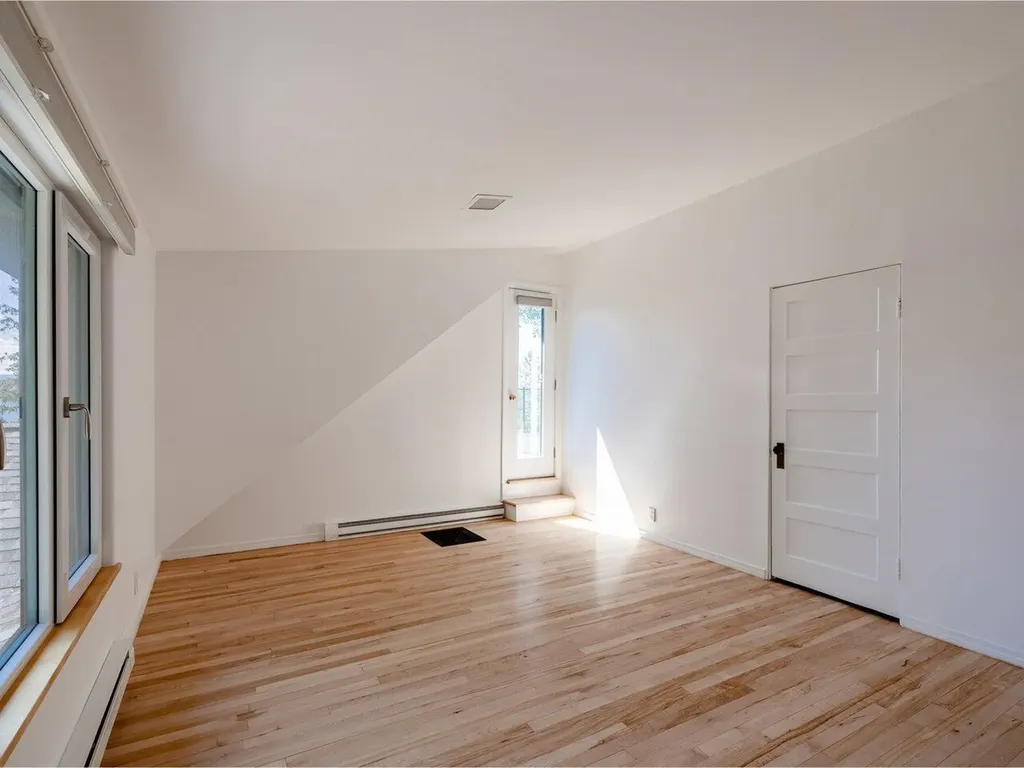 124 Sunset Cliff Road Burlington VT 05408