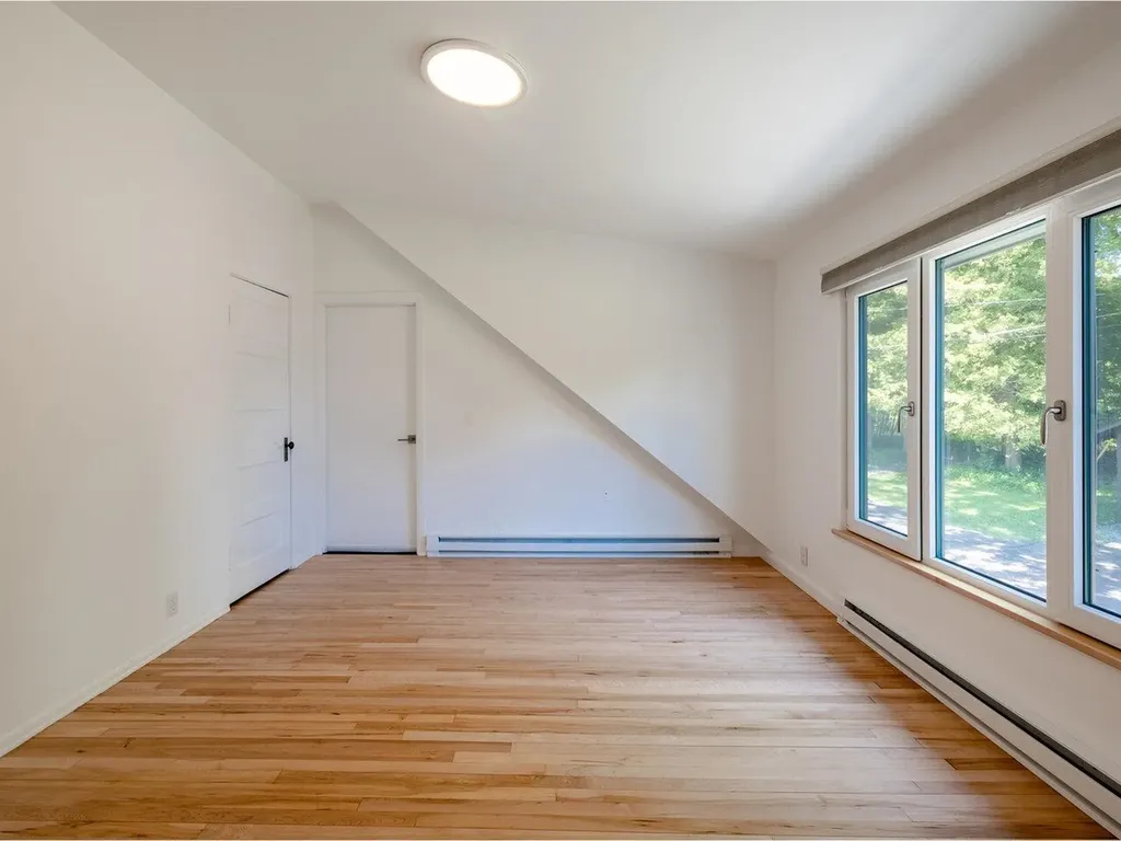 124 Sunset Cliff Road Burlington VT 05408