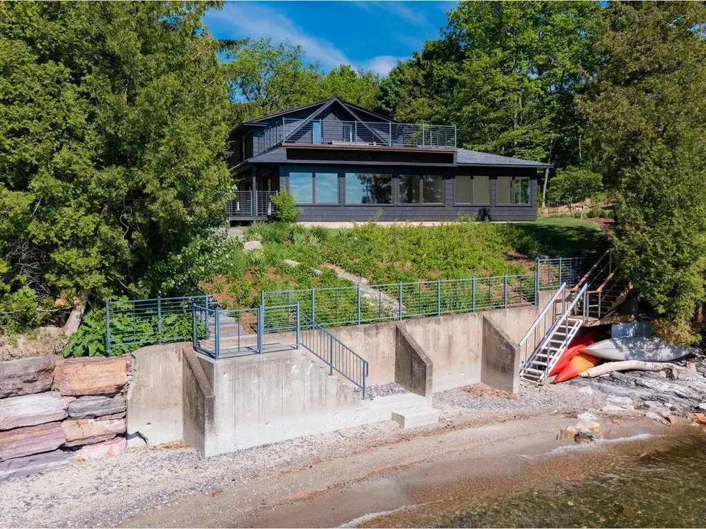 124 Sunset Cliff Road Burlington VT 05408