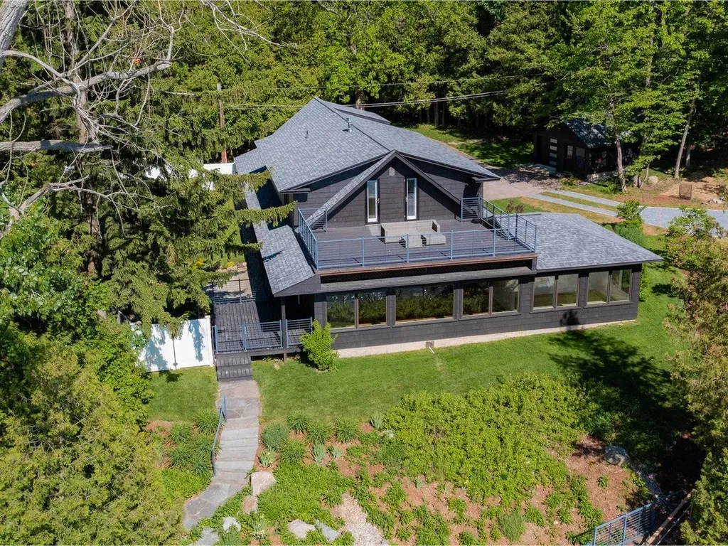 124 Sunset Cliff Road Burlington VT 05408