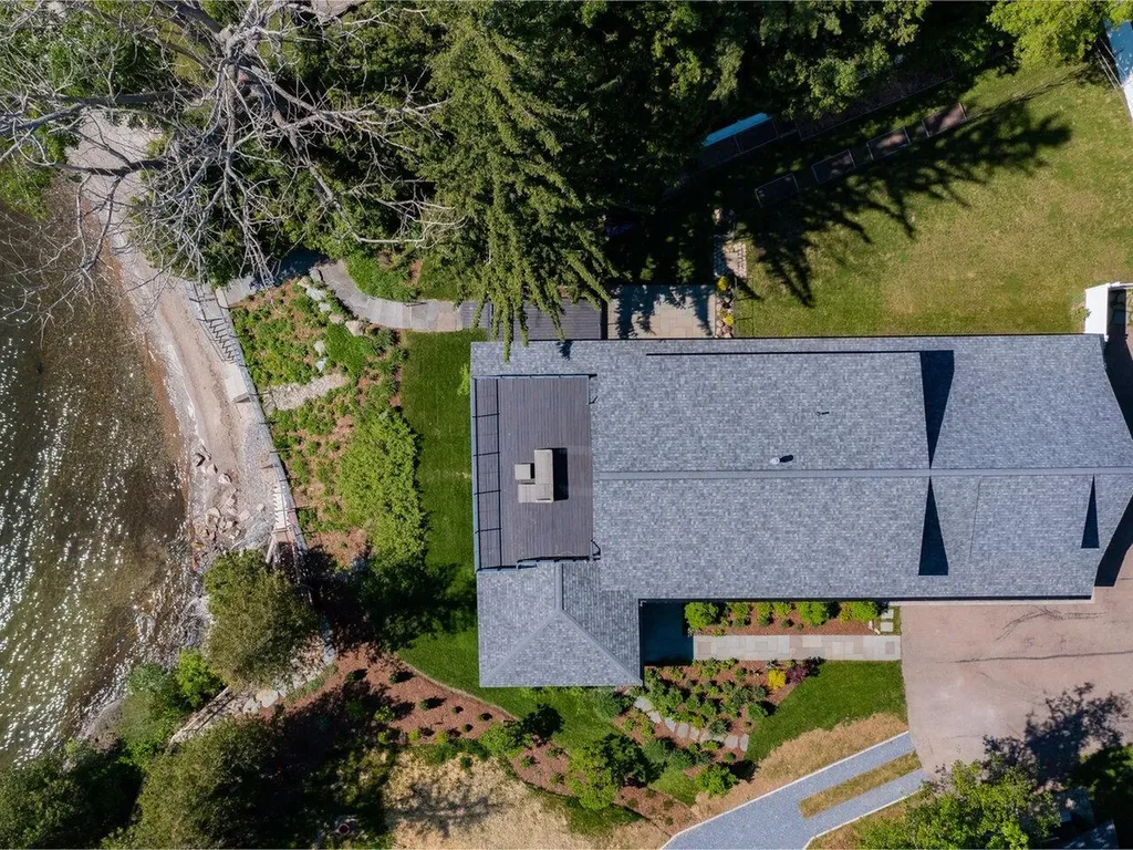 124 Sunset Cliff Road Burlington VT 05408